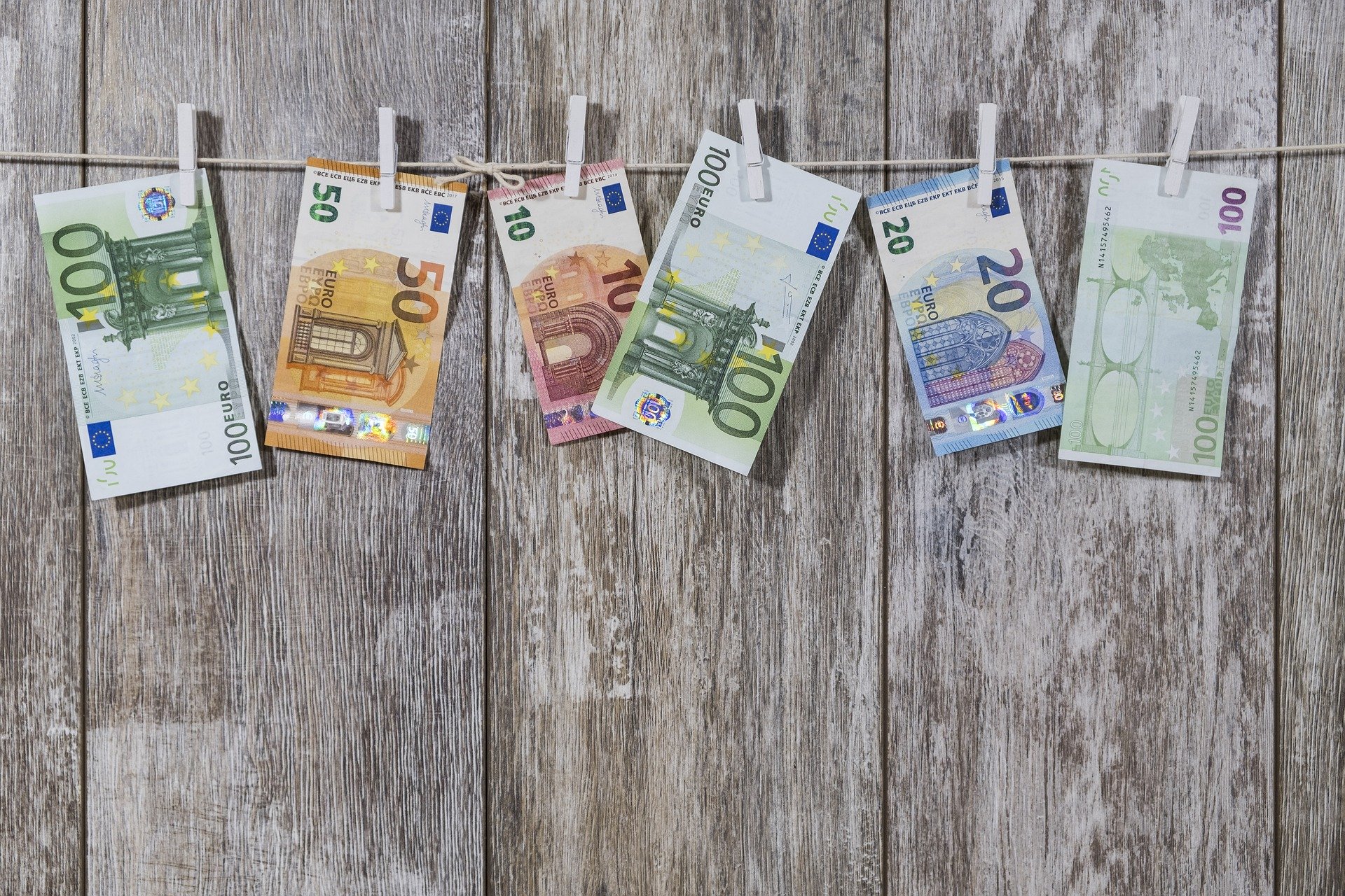 Hausse des frais bancaires : doit-on s’inquiéter ?
